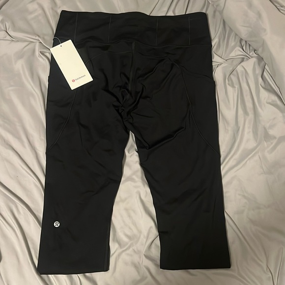 Fast and free HR tight 25” *pockets* Size 2 & 6
